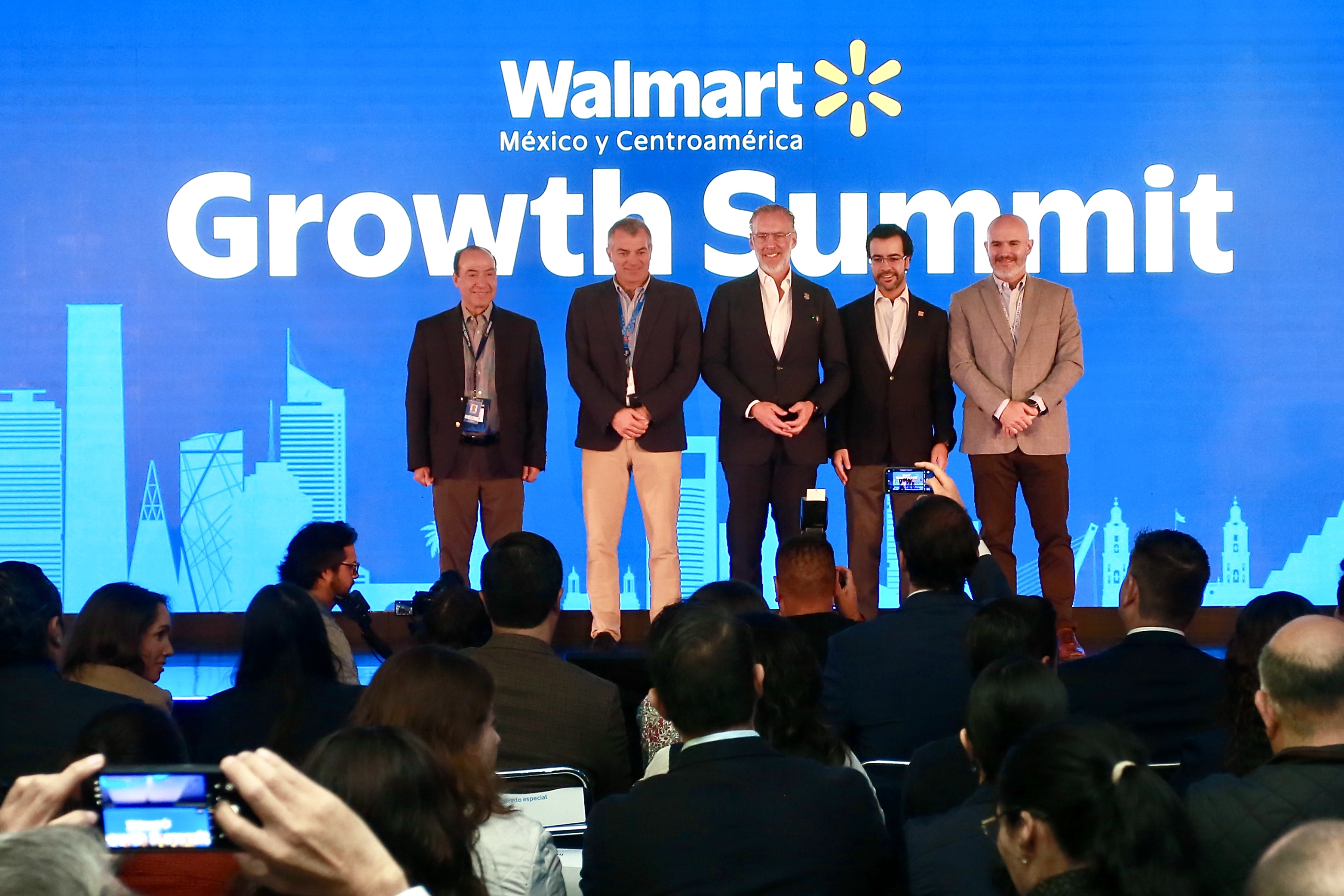 Querétaro impulsa a las PyMEs de la mano de Walmart