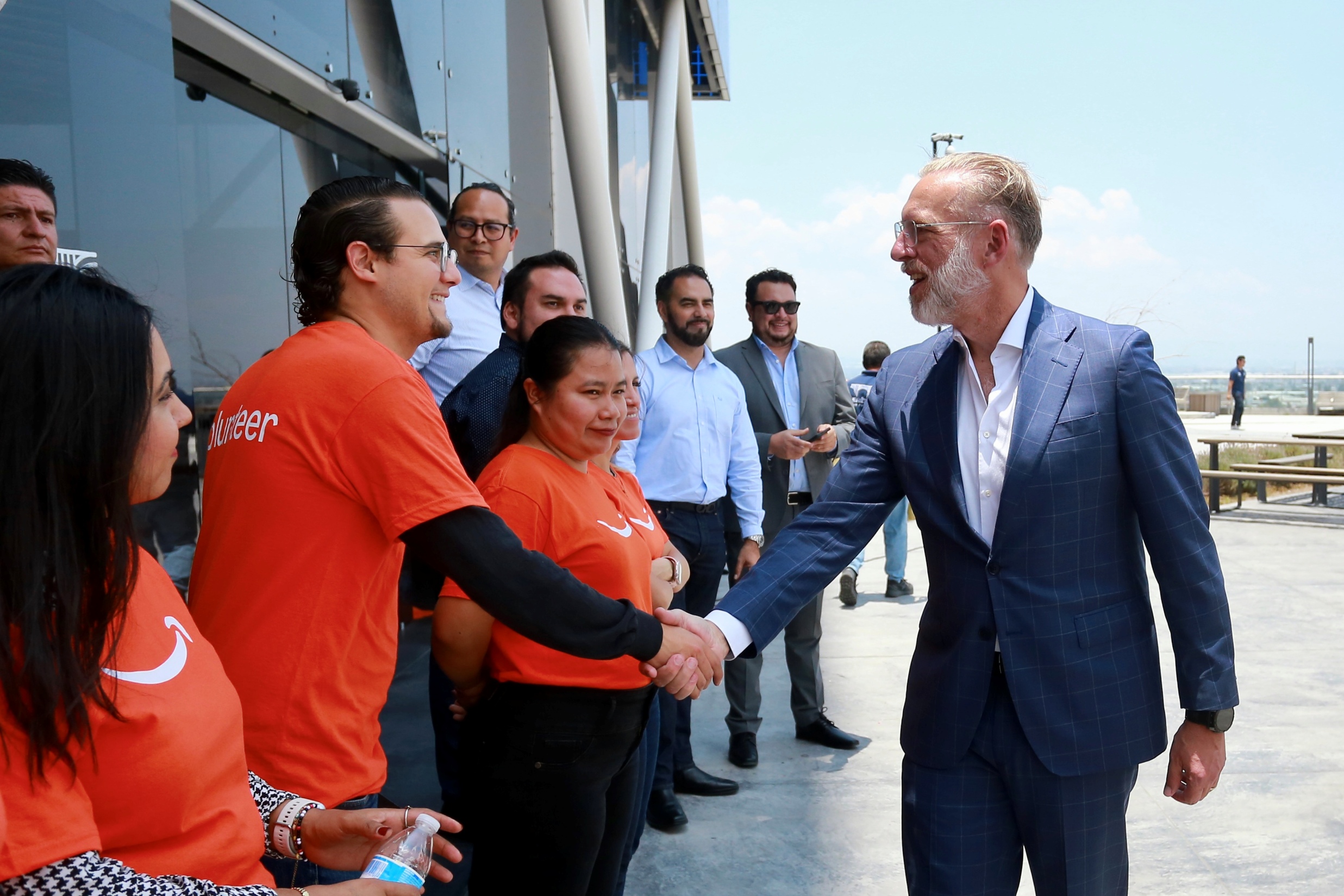 Inaugura Marco Del Prete AWS Think Big Space